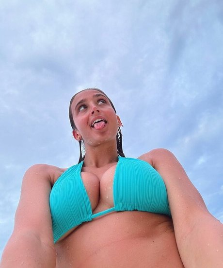 Martina Socrate star du porno hd des photos