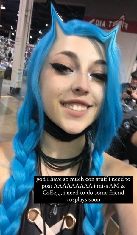 Sodamoskii art star du porno galeries