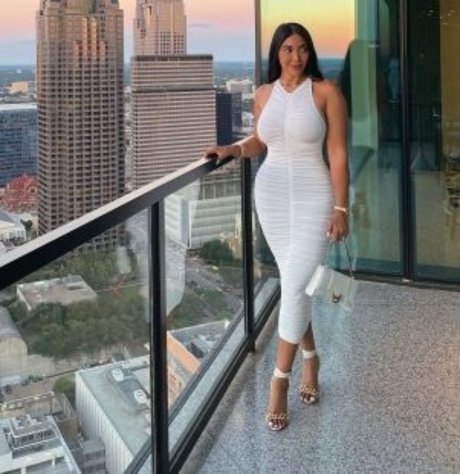 Sumeet Sahni star du porno parfaite images