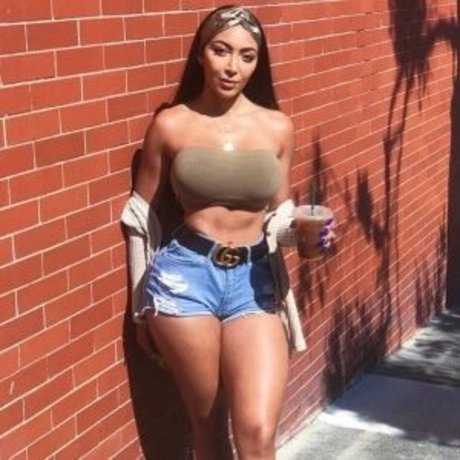 Sumeet Sahni modèle sympa images