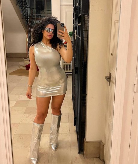 Anna Maria belle actrice des photos