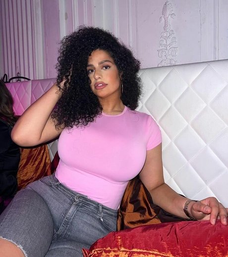 Anna Maria actrice porno des photos