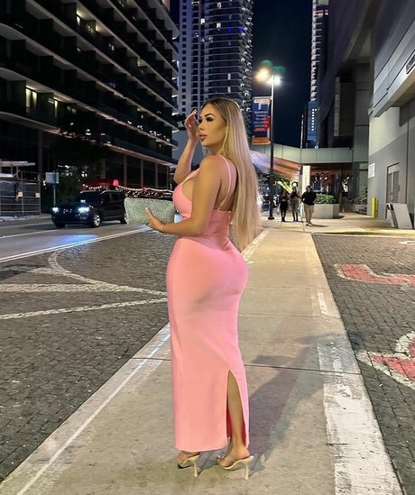 Lisa Amber modèle meilleur galeries