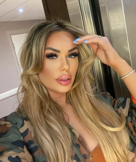 Lisa Amber haut de star du porno galeries