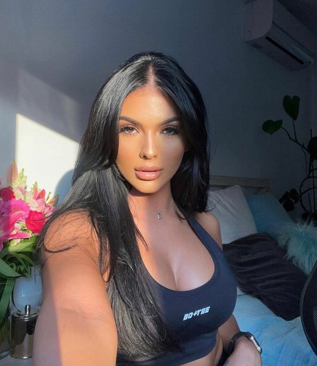 chatte chauve onlyfans nu sexy galerie