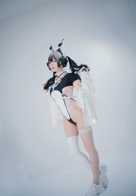 Ely Cosplay sexe de star du porno des photos