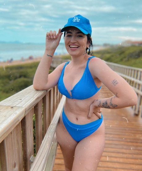 Bella Sant ASMR art étoile galerie