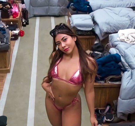 Ingrid Ohara xxx étoile photo