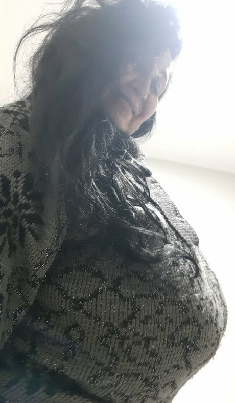 Paula Coelho modèle artistique des photos