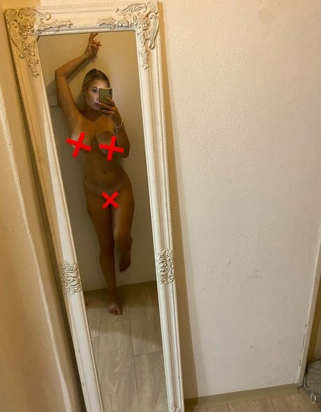 katemoonn actrice nue images