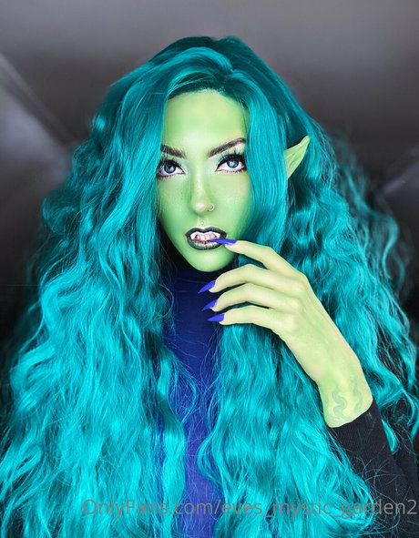 eves mystic garden2 modèle chaud photos