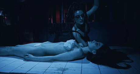 Vahide Bulu modèle chaud collection