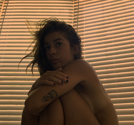 Casey Nixon actrice exclusive images