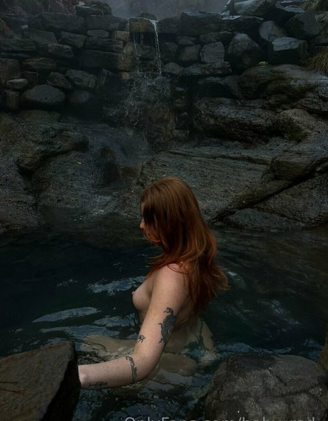 Baby red_ actrice nue archive