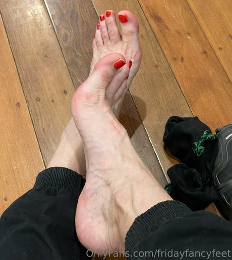 fridayfancyfeet étoile galerie