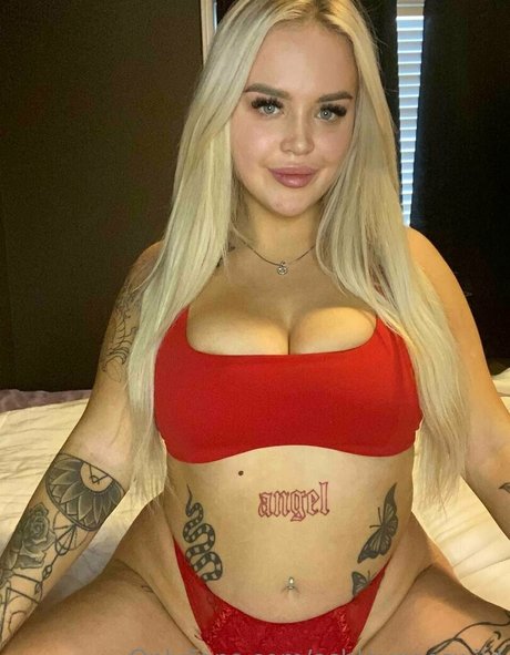 ashleygoeswild star du porno en haute qualité img