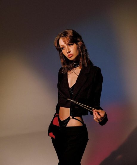 Peach girl23 nus de stars du porno photos