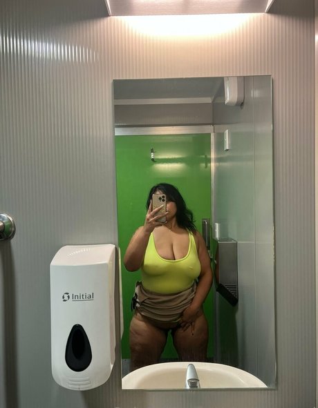 shellz angel nus de stars du porno des photos