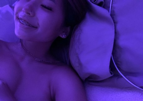 skyewrld star du porno chaude img