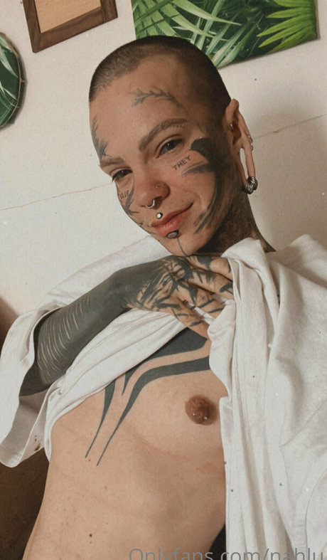 nahlu actrice artistique galerie