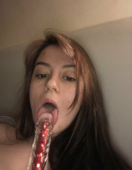 kvltslvt modèle gratuit photo