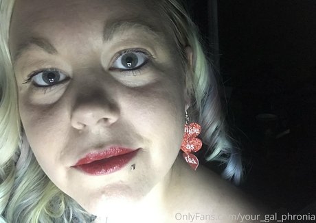 yourgalphronia actrice chaude galerie