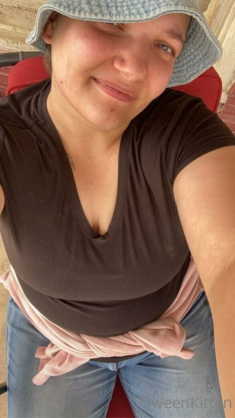 qweensensei actrice libre des photos