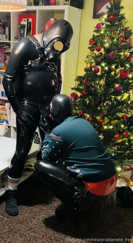 heavyrubberette free modèle érotique collection