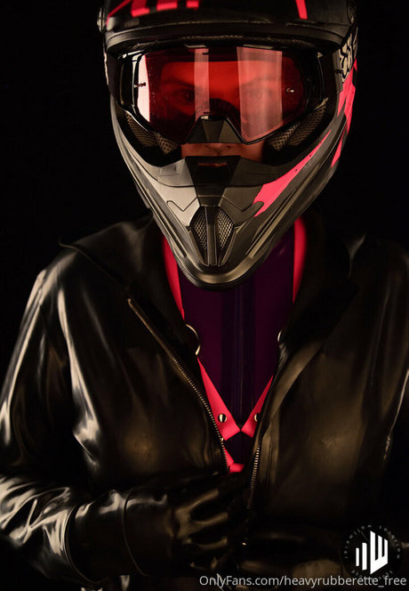 heavyrubberette free mannequin photo