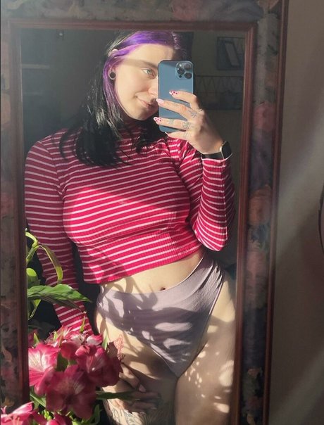 Phoebe mae art star du porno images