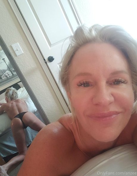 anzee étoile chaude photo