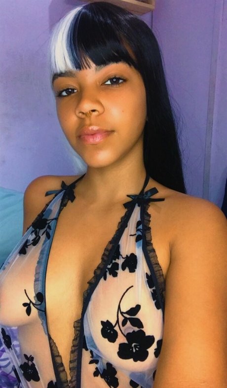 nattbenfree étoile exclusive photo