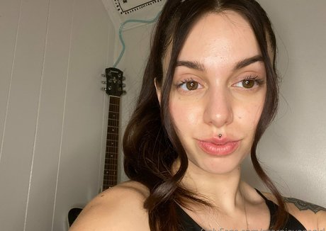 scorpioyogagirl actrice adulte images