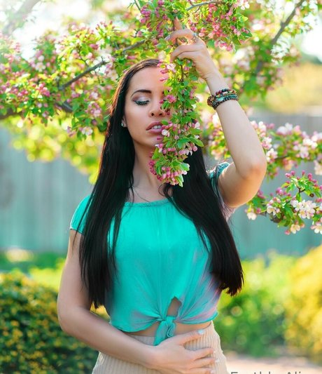 earthlyalien joli modèle galeries