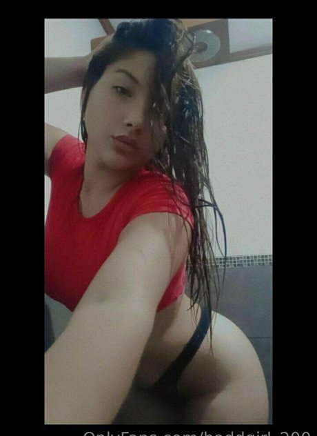 baddgirl 200 modèle porno photo