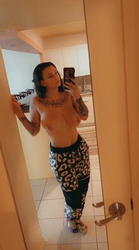 bustybunniforfree nus de stars du porno images