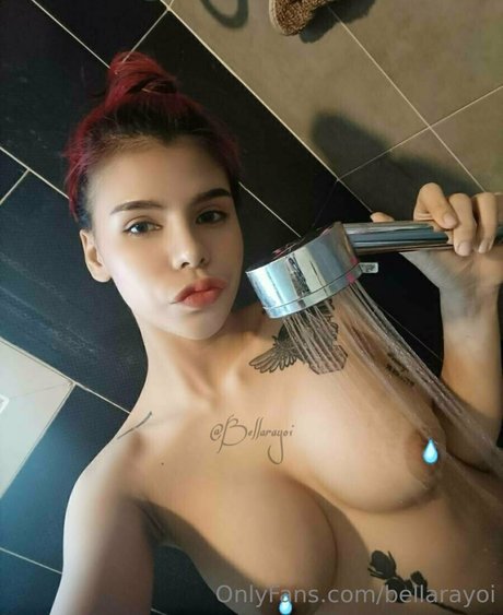 bellarayoi actrice adulte des photos