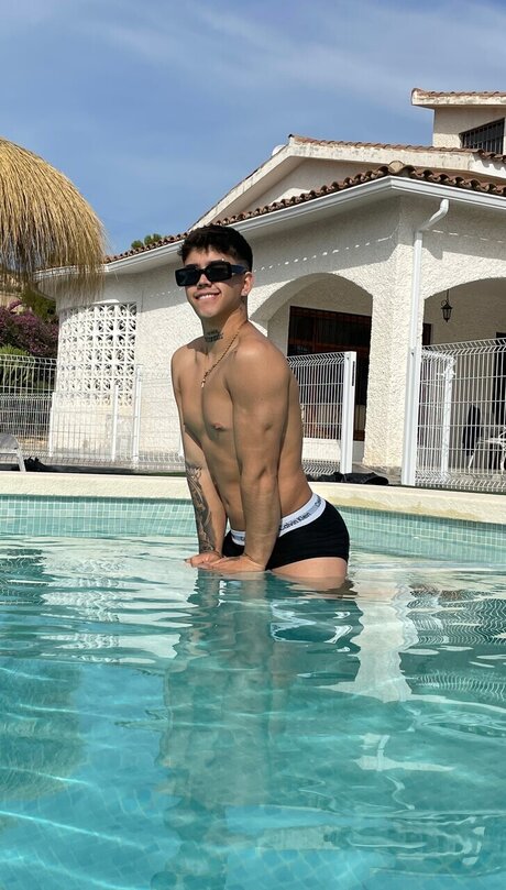 Angel Black star du porno gratuite photo