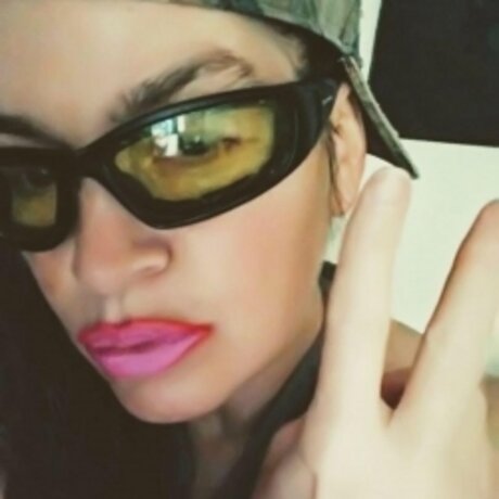 Tombaidergirlxxx modèles nus archive