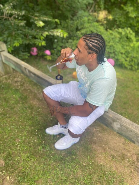 u6343959 actrice adulte images