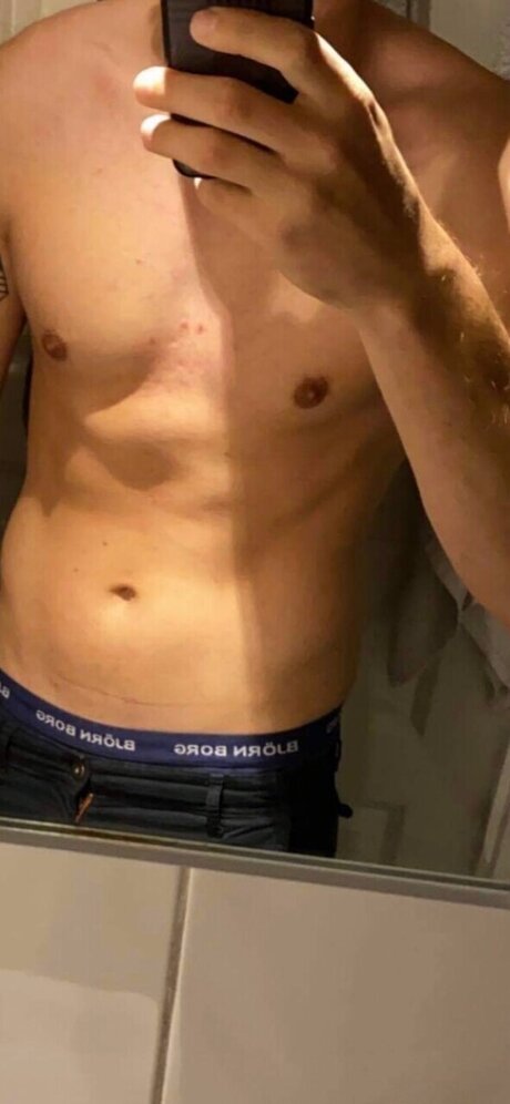 Honysundgutt star du porno belle collection