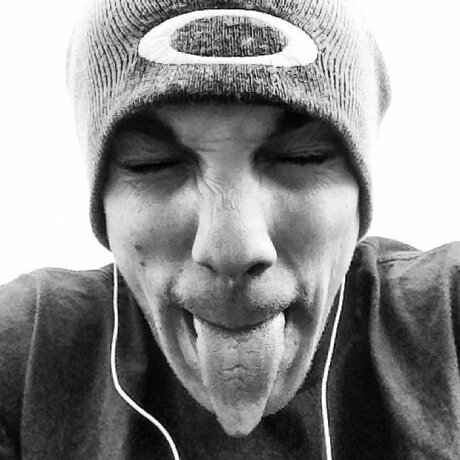 That guy trav modèles nus galeries