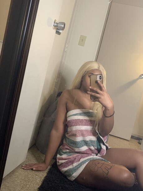 Nija modèle joli images