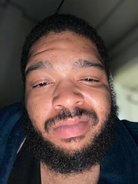 Elmo modèle nu archive