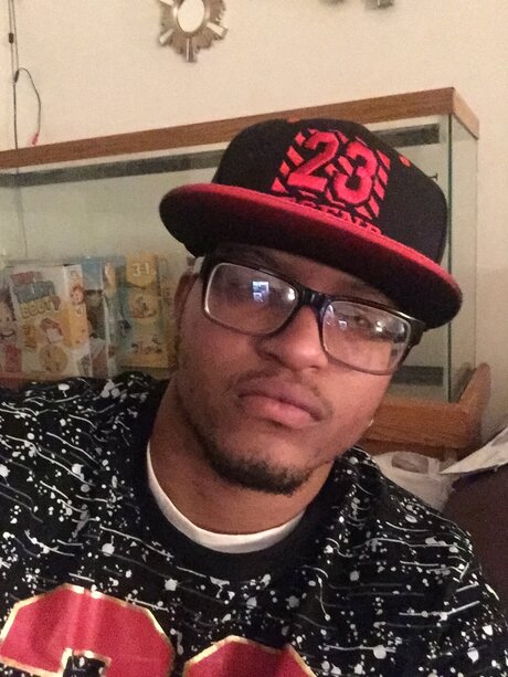 C Grind star du porno gratuit image