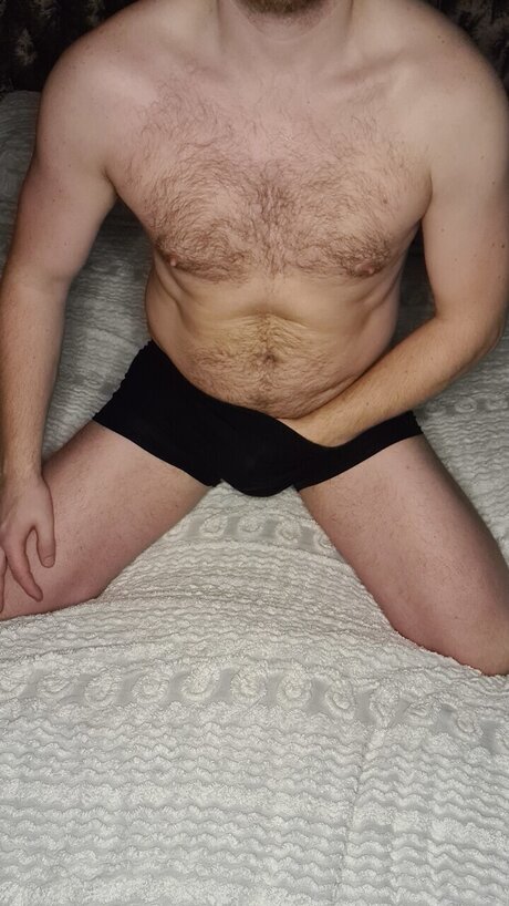 GentlemanDadBod actrice nue image