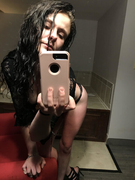 Lorie Lust modèle adulte galerie