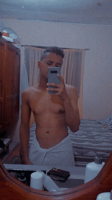 Lorenzo Junior Rodriguez star du porno belle image