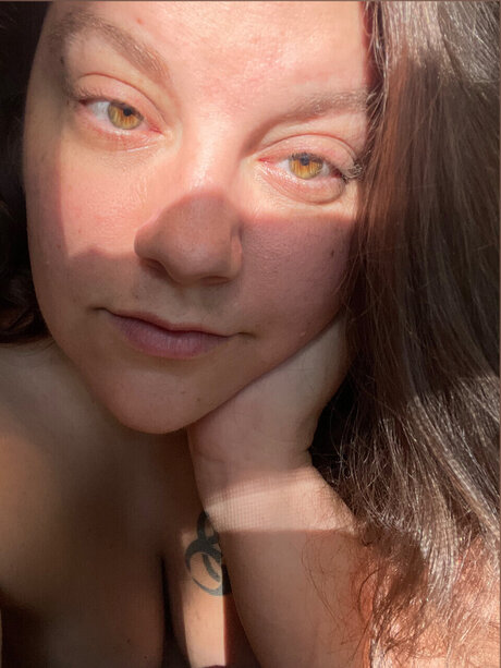 Brittbabe modèle pornographique photo