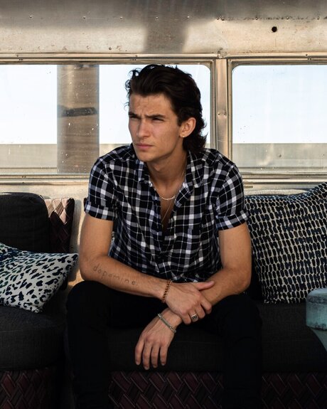 Doeeyedboy modèle sympa images